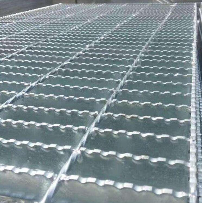 T3鋸齒形防滑踏步板750*250mm303-30-100鋸齒形防滑踏步板 T3鋸齒形防滑踏步板750*250mm303-30-100鋸齒形防滑踏步板